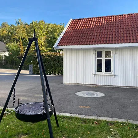Guesthouse Suite At Ranvik Near City Center- Parking Available Sandefjord Exterior photo